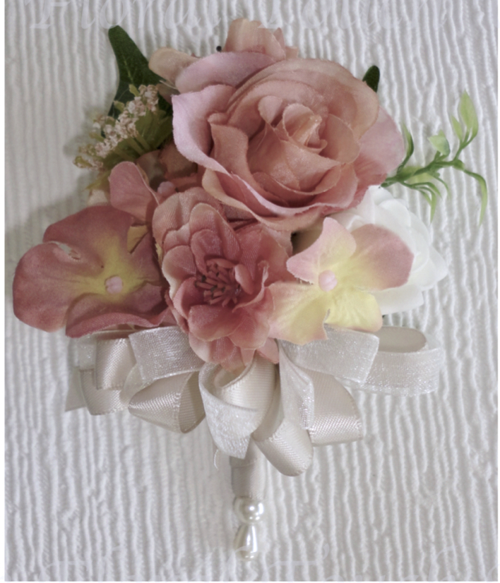 Dusky Pink Wedding Corsage, Corsage for weddings, Dusky pink pin on corsage